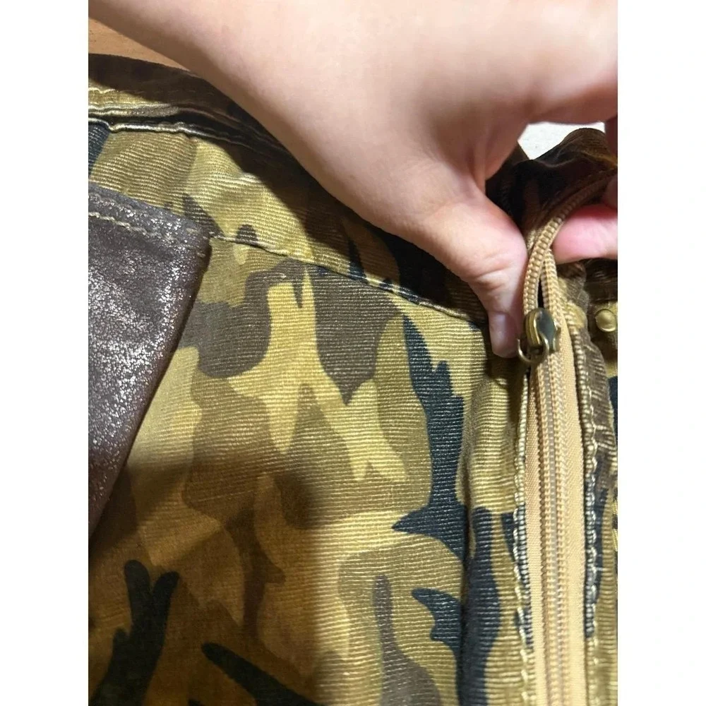 Y2K hobo camo purse